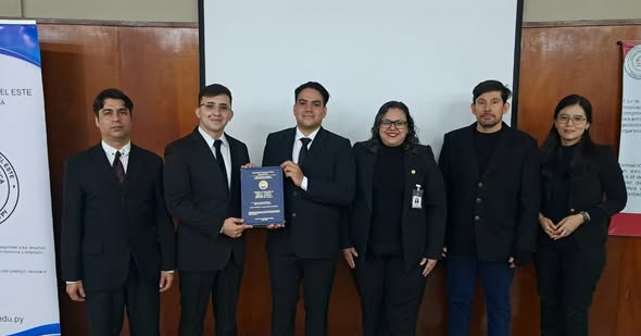 Estudiantes de Análisis de Sistemas defendieron sus Trabajos Finales de Grado
