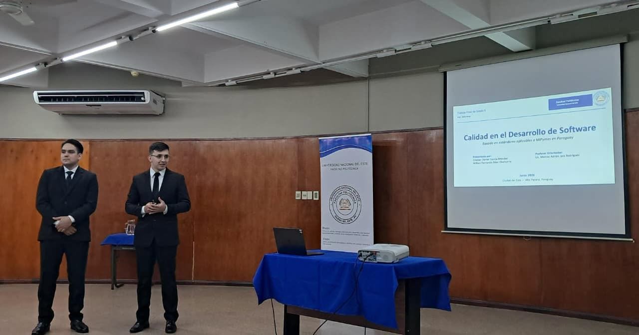 Estudiantes de Análisis de Sistemas defendieron sus Trabajos Finales de Grado