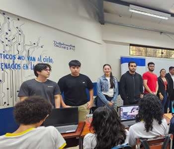 Enseñanza práctica de AutoCAD a estudiantes de bachillerato