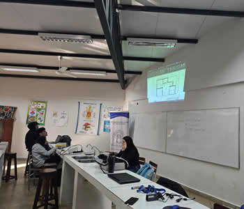 Demostración de programación básica para robótica