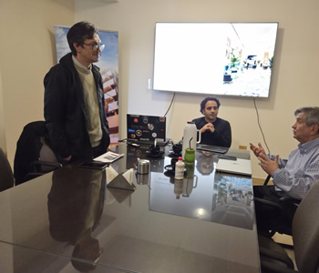 Firma del convenio entre FPUNE y Hotel Convair